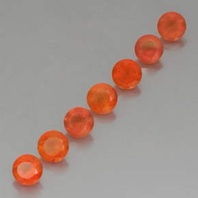 カラットの天然オレンジカーネリアン（5.07 mm・透明）