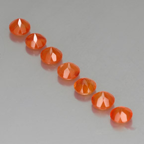 カラットの天然オレンジカーネリアン（5.07 mm・透明）