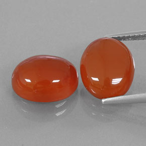 カラットの天然オレンジカーネリアン（11.3×9.3 mm・透明）