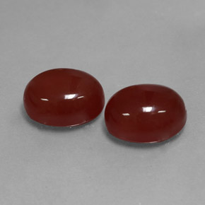 カラットの天然レッドカーネリアン（10.1×8 mm・オーバルカット）
