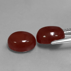 カラットの天然レッドカーネリアン（10.1×8 mm・オーバルカット）