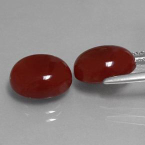 カラットの天然レッドカーネリアン（11×9.1 mm・オーバルカット）