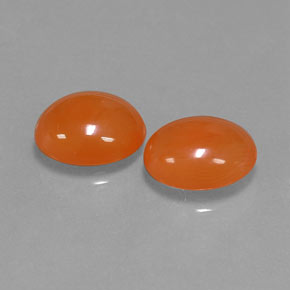 カラットの天然オレンジカーネリアン（10.5×8.6 mm・透明）