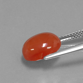 4.02カラットの天然オレンジカーネリアン（11.1×9.1 mm・オーバルカット）