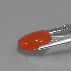 3.02カラットの天然オレンジカーネリアン（11.1×9 mm・オーバルカット）