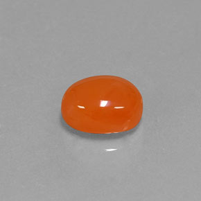 2.38カラットの天然オレンジカーネリアン（9.3×7.1 mm・オーバルカット）