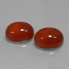 カラットの天然オレンジカーネリアン（10.3×8.1 mm・オーバルカット）