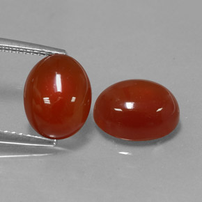 カラットの天然オレンジカーネリアン（10.1×7.9 mm・オーバルカット）