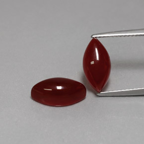 カラットの天然茶色がかった赤カーネリアン（12.1×6.2 mm・マーキス）