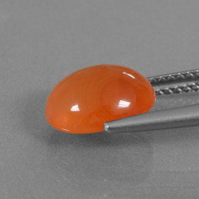 2.76カラットの天然オレンジカーネリアン（10.1×7.9 mm・オーバルカット）