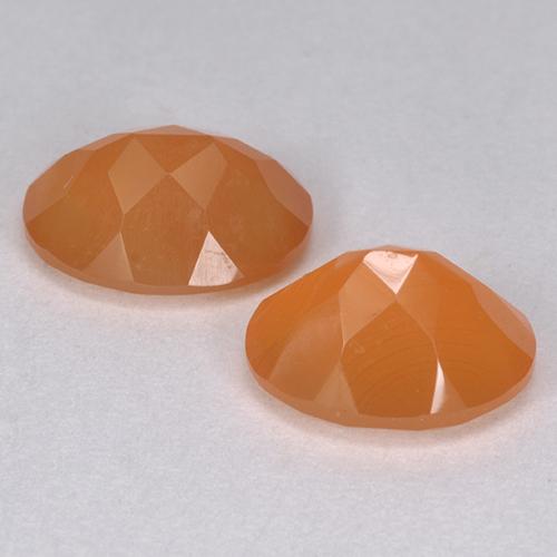 3.57カラットの天然濃いオレンジカーネリアン（9×7.1 mm・オーバルカット）