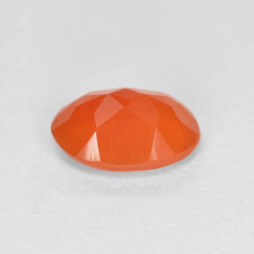 0.62カラットの天然ミディアムオレンジカーネリアン（6.8×5.1 mm・オーバルカット）