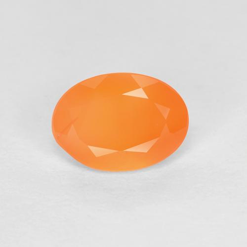 0.74カラットの天然ミディアムオレンジカーネリアン（7.1×5.1 mm・オーバルカット）