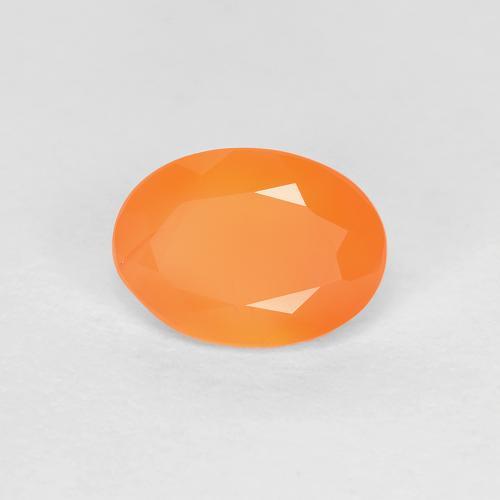 0.74カラットの天然ミディアムオレンジカーネリアン（7.1×5.1 mm・オーバルカット）