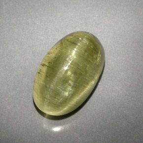 5.71カラットの天然イエローグリーンCat's Eye Apatite（12×7.3 mm・透明）