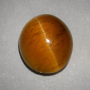 5.05カラットの天然ハニーCat's Eye Apatite（10.4×9 mm・透明）
