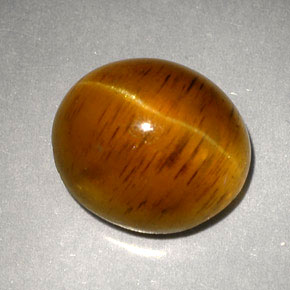 5.05カラットの天然ハニーCat's Eye Apatite（10.4×9 mm・透明）