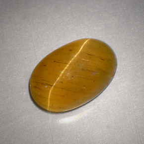 2.48カラットの天然緑がかったゴールドCat's Eye Apatite（9.5×6.2 mm・オーバルカット）