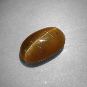 2.44カラットの天然ハニーCat's Eye Apatite（9.7×5.9 mm・オーバルカット）