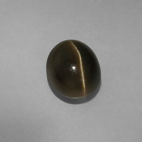5.70カラットの天然ゴールデングリーンCat's Eye Apatite（10.7×8.8 mm・オーバルカット）