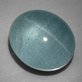 11.08カラットの天然青緑Cat's Eye Aquamarine（14.1×11.9 mm・透明）