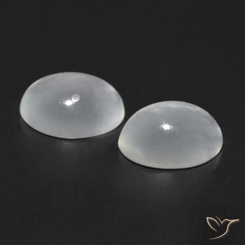 Shop natural 1.53ct ホワイト キャッツアイムーンストーン gems, 楕円形, from インド at GemSelect. In stock, global shipping!