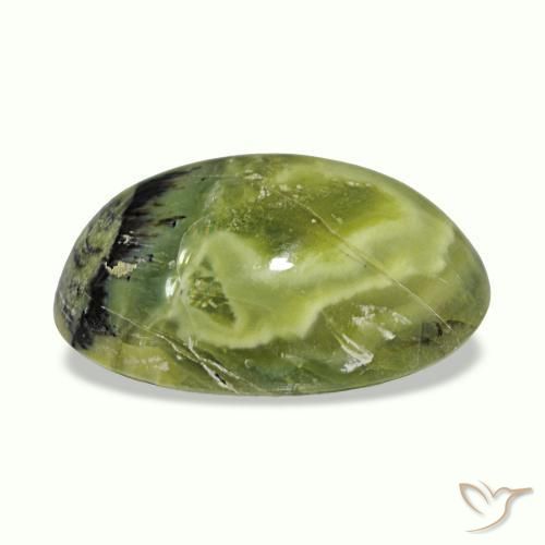 8.39カラットの天然マルチカラーCat's Eye Opal（17.2×12.1 mm・オーバルカット）