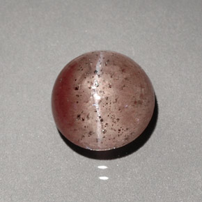 2.23カラットの天然ブラウンCat's Eye Scapolite（7.48 mm・透明）
