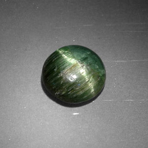 0.87カラットの天然ディープグリーンCat's Eye Tourmaline（6.24 mm・ラウンドカット）