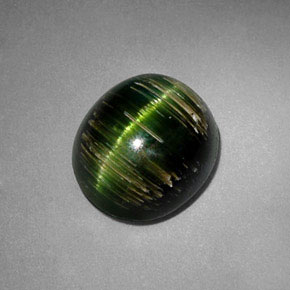 3.24カラットの天然ディープグリーンCat's Eye Tourmaline（9.2×8.2 mm・オーバルカット）