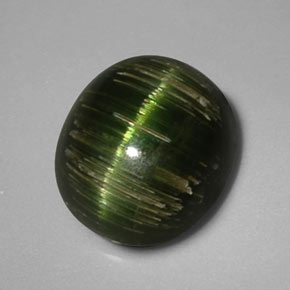 3.24カラットの天然ディープグリーンCat's Eye Tourmaline（9.2×8.2 mm・オーバルカット）
