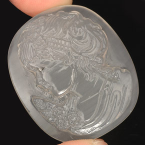 64.73カラットの天然ホワイトカルセドニー（31.4×27 mm・透明）