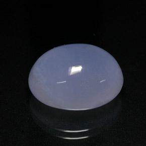 15.37カラットの天然ラベンダーブルーカルセドニー（17.6×13.6 mm・オーバルカット）