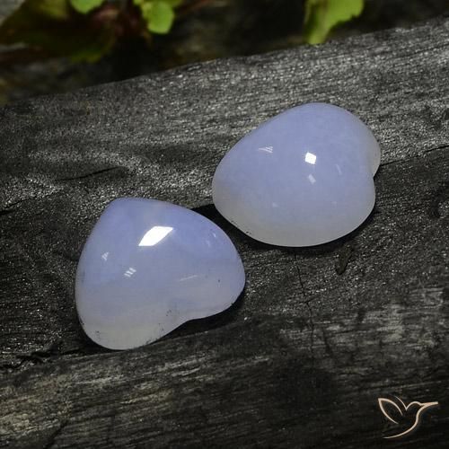 Shop natural 13.37ct 薄いロイヤルバイオレット カルセドニー gems, 心臓, from ナミビア at GemSelect. In stock, global shipping!
