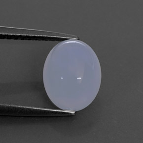 2.52カラットの天然ラベンダーブルーカルセドニー、オーバルカット、オペーク