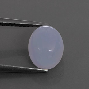 2.82カラットの天然ラベンダーブルーカルセドニー（9.1×7.1 mm・透明）