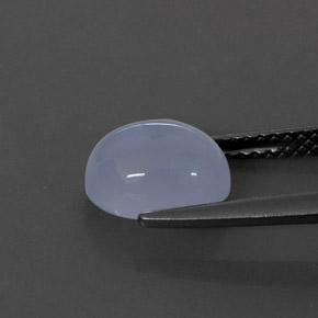 2.33カラットの天然ラベンダーブルーカルセドニー（9×7 mm・透明）