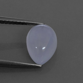 2.47カラットの天然ラベンダーブルーカルセドニー（9.8×7 mm・透明）
