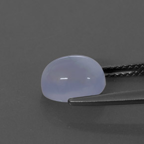 2.50カラットの天然ラベンダーブルーカルセドニー（8.7×6.9 mm・透明）