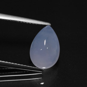 3.68カラットの天然ラベンダーブルーカルセドニー（11.9×8.1 mm・透明）