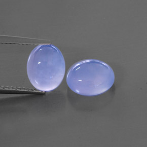 カラットの天然ラベンダーブルーカルセドニー（10×8.1 mm・透明）
