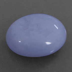 13.90カラットの天然ラベンダーブルーカルセドニー（17.8×14.4 mm・透明）
