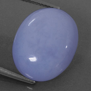 13.90カラットの天然ラベンダーブルーカルセドニー（17.8×14.4 mm・透明）