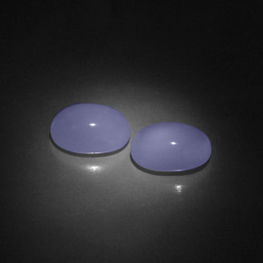 カラットの天然ラベンダーブルーカルセドニー（11.3×8.3 mm・透明）