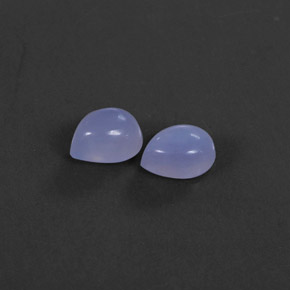 カラットの天然ラベンダーブルーカルセドニー（7.9×6.2 mm・透明）