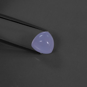 6.77カラットの天然ラベンダーブルーカルセドニー（11.3×11.2 mm・透明）
