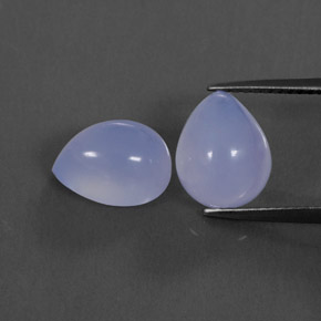 カラットの天然ラベンダーブルーカルセドニー（10.2×8.1 mm・透明）