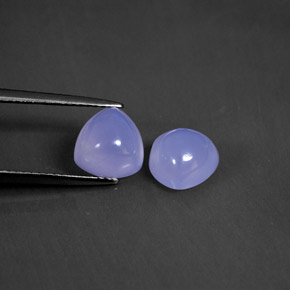カラットの天然ラベンダーブルーカルセドニー（8.1×8.1 mm・透明）