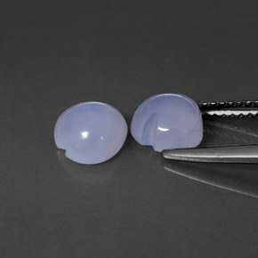 カラットの天然ラベンダーブルーカルセドニー（7.1×7 mm・透明）