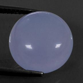 8.58カラットの天然ラベンダーブルーカルセドニー（13.09 mm・透明）